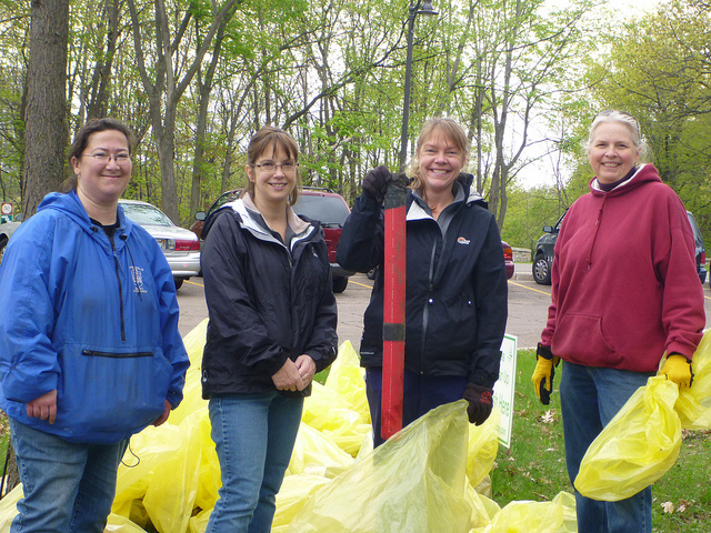 Volunteers at Earth Day cleanup