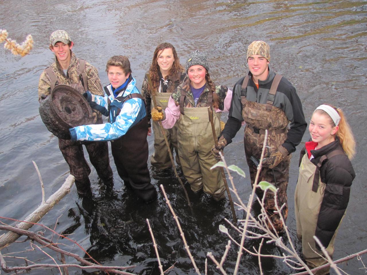 What's this? Hastings High School students discover some interesting trash, and learned about macroinvertebrates (stream dwelling bugs) and water quality in the Vermilliion River in the process. 