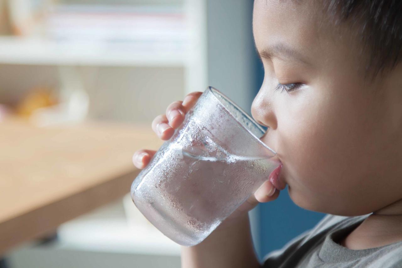 Child drinks water Child drinks water